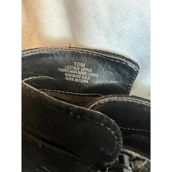 Gianni Bini Black Suede Leather Buckle Ankle Boot Women’s Bootie 10 - Picture 6 of 6